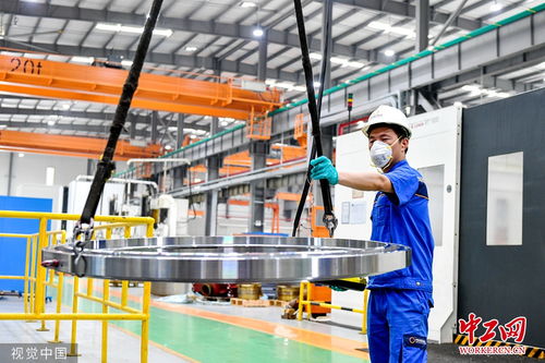 浙江湖州 技術人員趕制訂單產品，積極融入長三角科創走廊建設